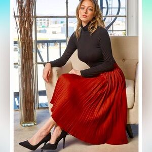 High Elastic Waist Flouncy Pleated Mid A Line Swing Skirt in Rust
